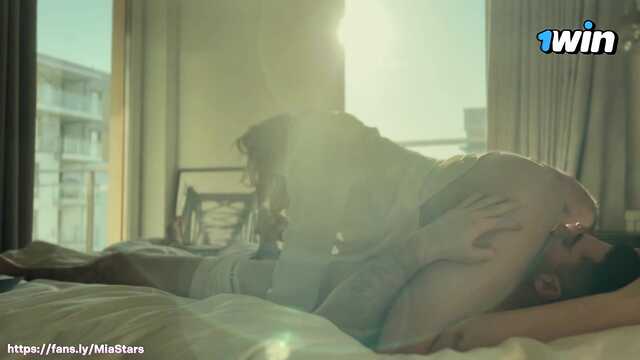 После секса рыжая девушка всегда жрет сперму