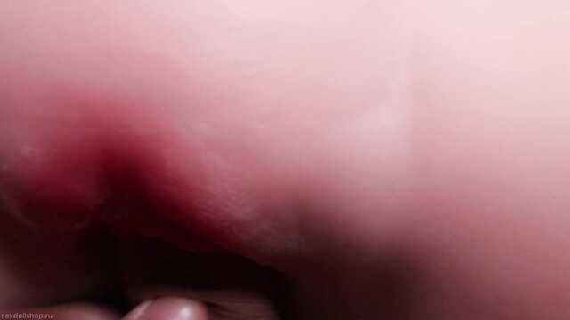 Дружок засаживает в резиновых кукол перед подругой