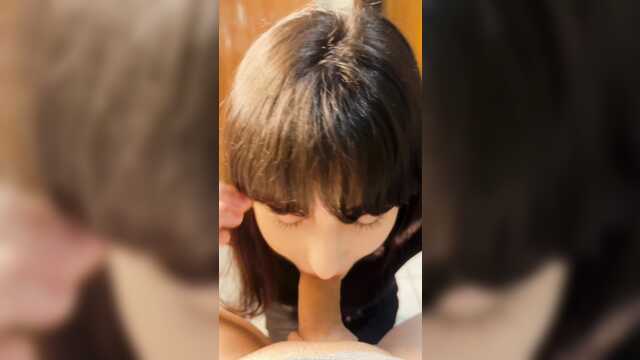 Глубокая глотка моей девушки создана для секса