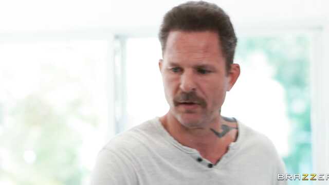 Лучший подарок на именины - глубокий анальный секс