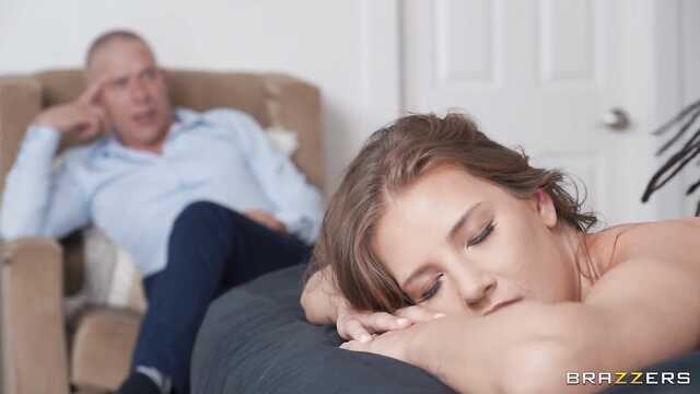 Сделай массаж моей жене, а потом и моему члену