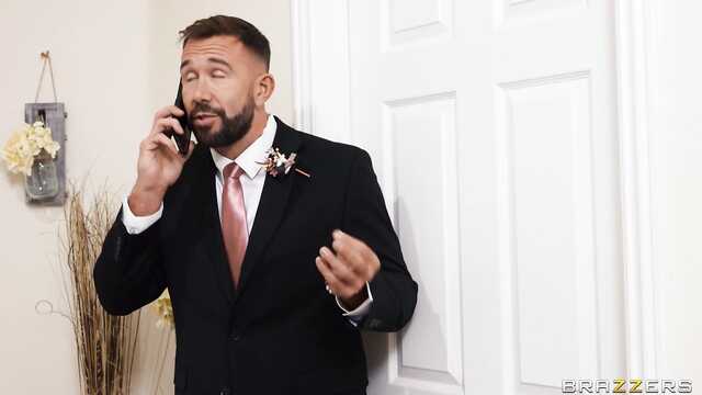 Вместо свадебной церемонии групповой трах