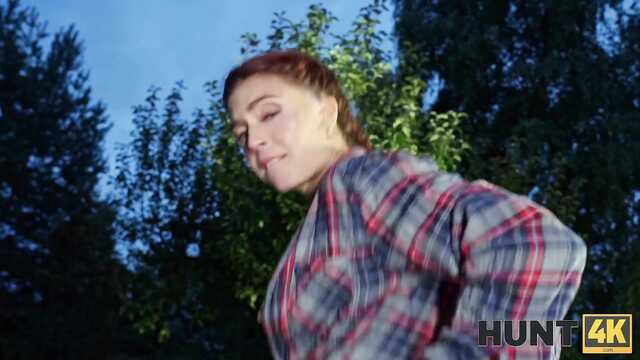 За проезд в тачке пришлось трахаться с водителем