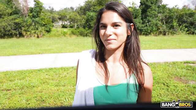 Вот это повезло обычной американской тёлочке