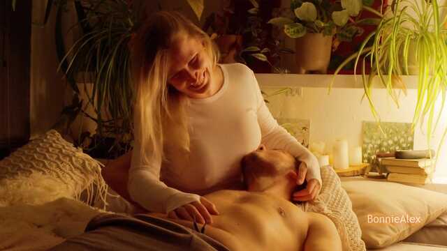 Чтобы муж крепко спал, пришлось дрочить перед сном