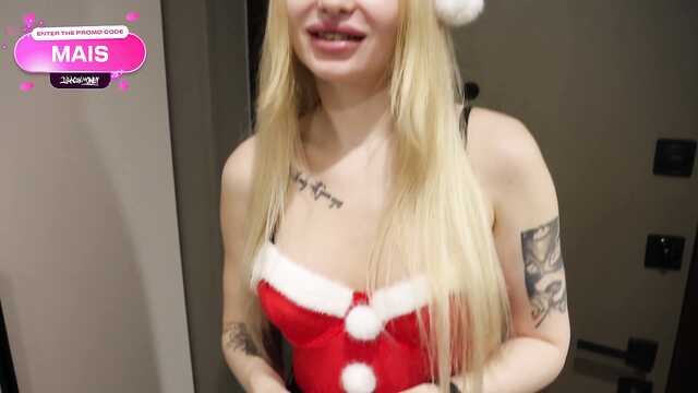 Плохая снегурочка дарит особый новогодний секс