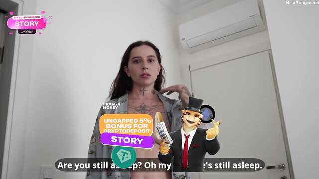 Возбудилась после душа и начала сосать вибратор