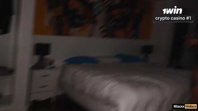 Молодая латиноамериканка изменила мужу на отдыхе