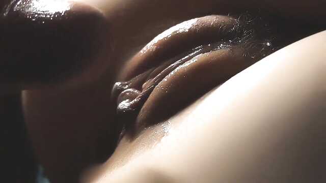 Подборка замедленных кадров с эякуляцией внутрь