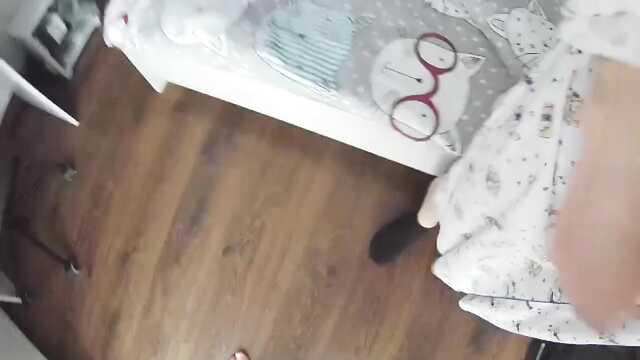 Друг очень жёстко вставляет в задницу моей жене