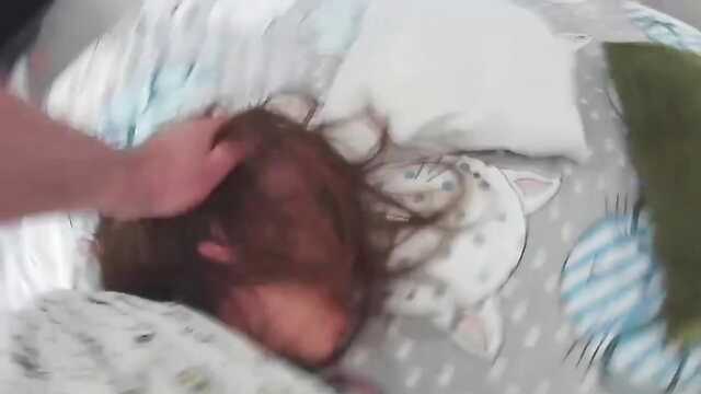 Друг очень жёстко вставляет в задницу моей жене