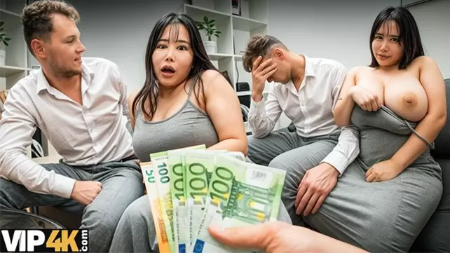 Куколд смотрит, как сочно трахают толстую азиатку