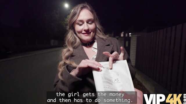 Узнала для себя, что бабло можно заработать пиздой