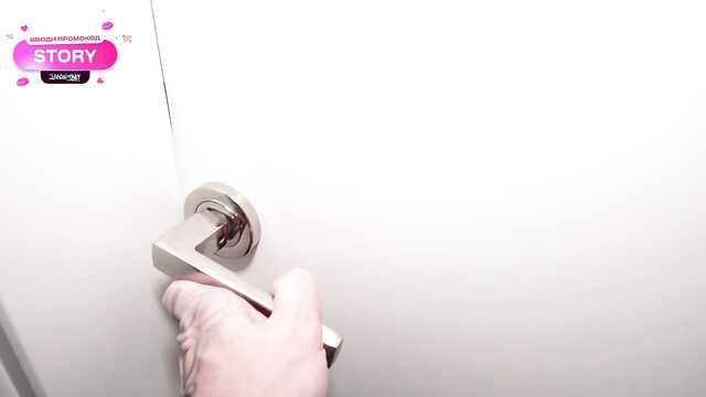 С братом сводная сестра изменяет своему парню