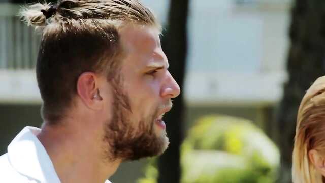 Красотки в белье: горячий секс.