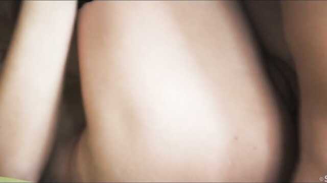 Slender secretary fucks with the boss on the chair