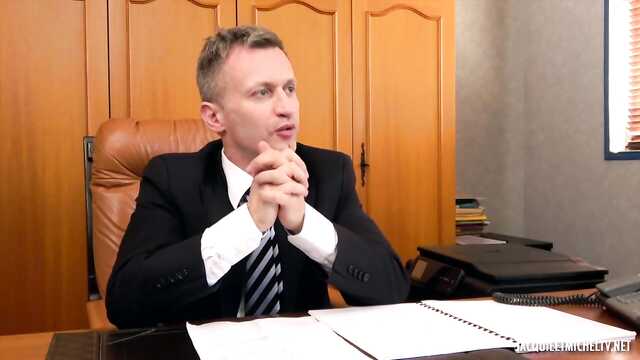 Наказание для нахальных студенток: жестокий трах в кабинете директора