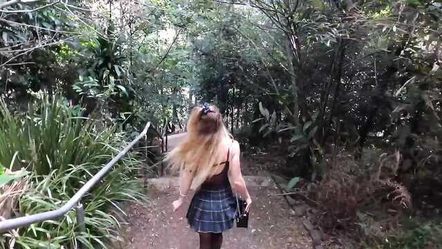 Mogę ssać publicznie, a Mogę i dupek masturbować