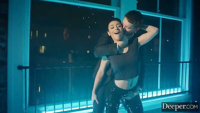 Анальное собеседование в ночи с менеджером