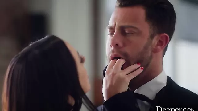 Порно моншаға барды, сонда