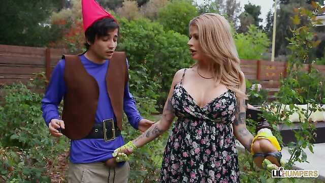 Ақшақар болмаса да, ол пилотта гном берді