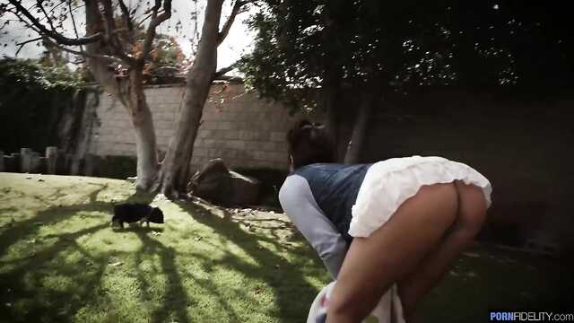 Wezwał gimnastyczkę na masaż, ale zorganizował burzliwy seks