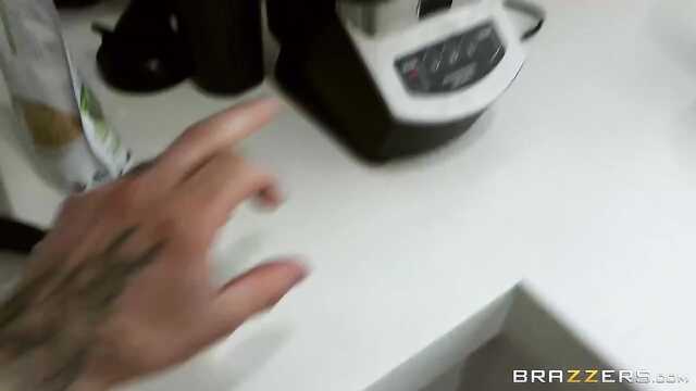 Anal Na pieska-nowa pozycja w jodze i Kamasutrze