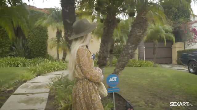 Marzenia o lesbijskim seksie nagle stały się rzeczywistością