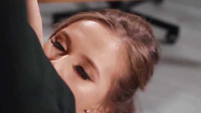 Zarabia dobrą ocenę seks z dziekanem