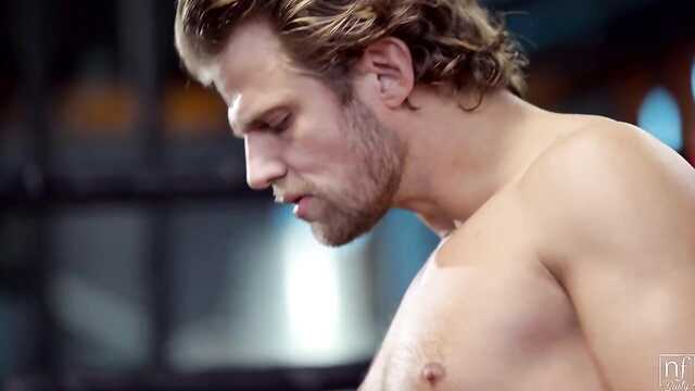 Боксёр: Не только бои, но и шикарные танцы!