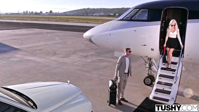 Tylko z podróży służbowej - i od razu żonie w punkcie