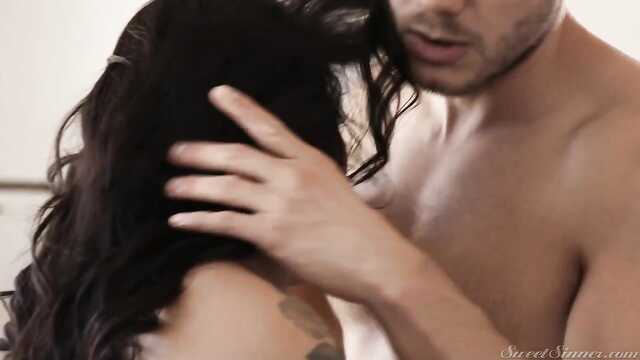 Fã de Kama Sutra tem uma foda inesquecível