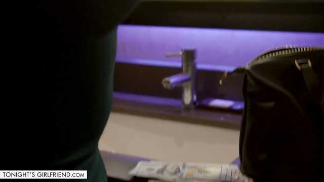 Для розваг з хахалем потрібен окремий номер