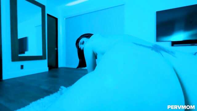 Całodobowy seks z wiecznie głodną pięknością