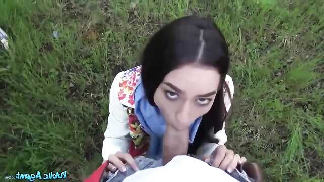 Quelques billets-et la chatte de la brune au travail