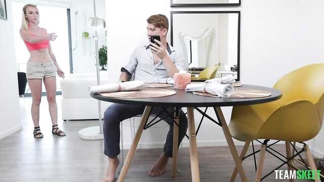 It's not a fig to masturbate when a chick's cap is wet