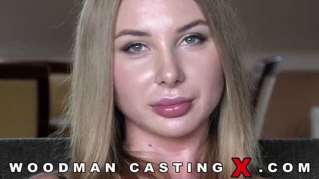 Вудман готує пілотку блонди на кастингу