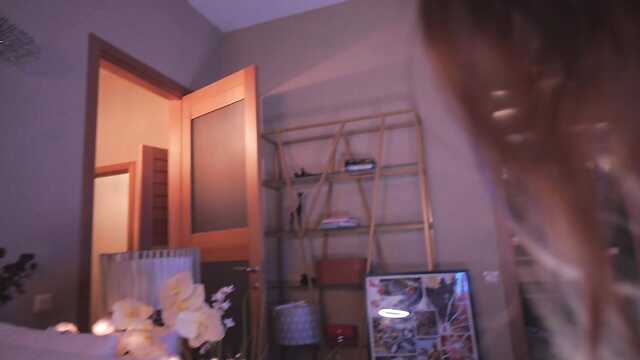 Острое путешествие: вебка и стриптиз