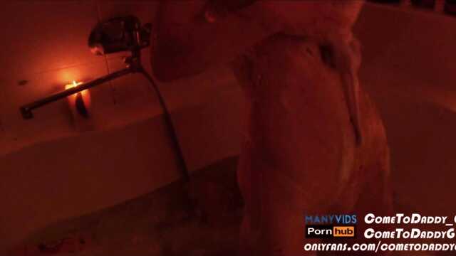 Verifica com o punho a profundidade dos buracos da namorada russa