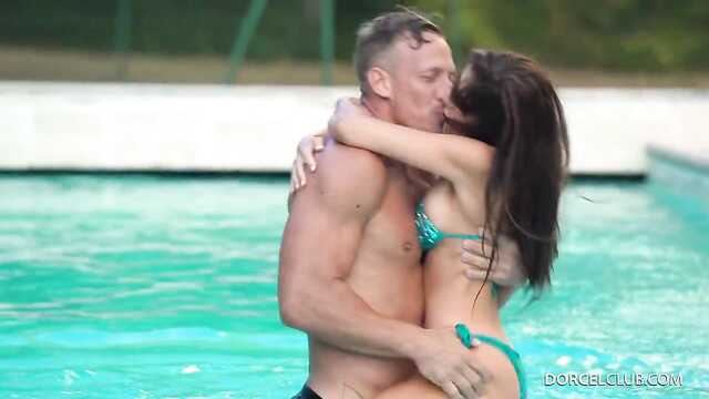 ¿Podemos llamar a una amiga para un gangbang?