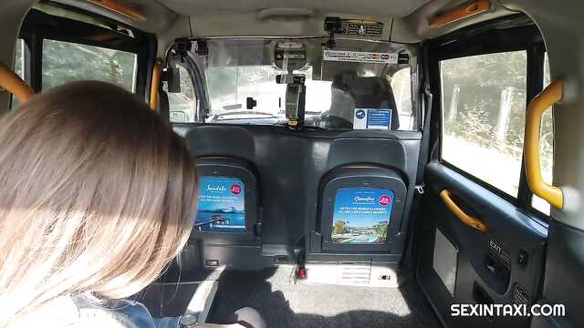 Оплати такси пилоткой: не забудь деньги!