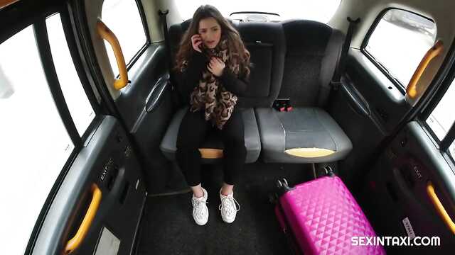 Odwołała randkę i pieprzy się z taksówkarzem