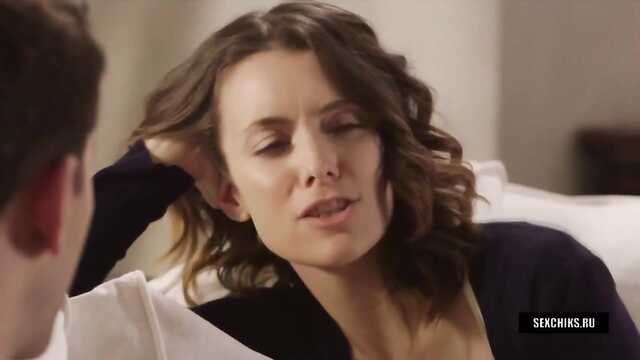 Романное захватывающее сражение: писательница и связанная девушка