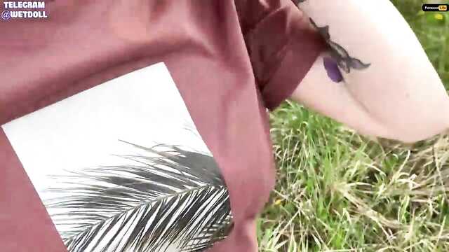 Za kilka monet zgodziła się ssać w naturze przy pick-upie