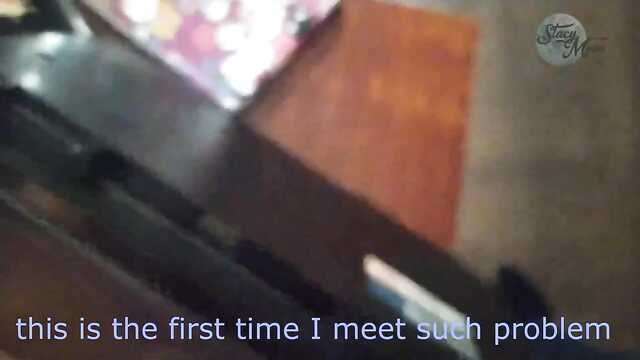 Девушка сосет у соседа: русская девчуля хитро придумала повод.