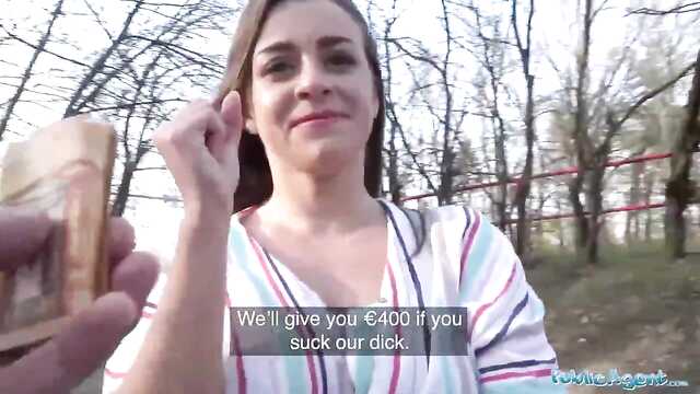 Busty mamzel zjadła spermę i otrzymała pieniądze od podrywacza