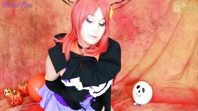 Silicone cock fills the eyes of a glamorous witch