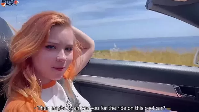 Рыжая қалдырды іш киім пикаперу, кейін ебли машинада