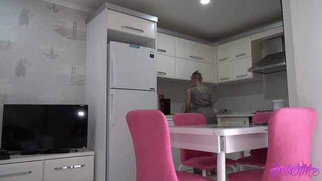 Podczas gdy ukochany w podróży służbowej, dzieciak wypiekał Tyłek swojej przyjaciółki