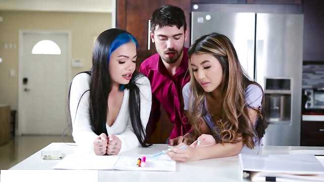 Fartanulo pieprzyć młode dziewczyny na zmianę